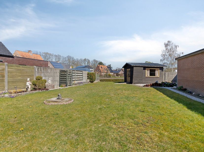 Rustig gelegen woning te Bel (Geel), op wandelafstand van enkele lokale winkels en de prachtige Belse Bossen, en met een vlotte verbinding naar de Zui