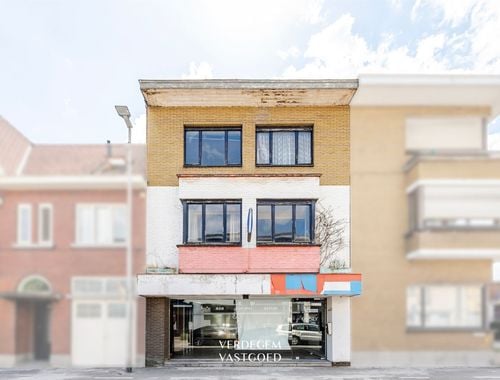                                        Handelspand met woonst te koop in Zelzate, € 215.000
