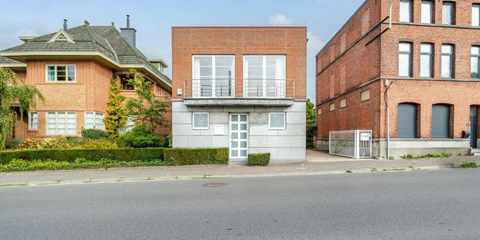 Bien professionnel à vendre à Broeder Mareslaan 105A, 9620 Zottegem