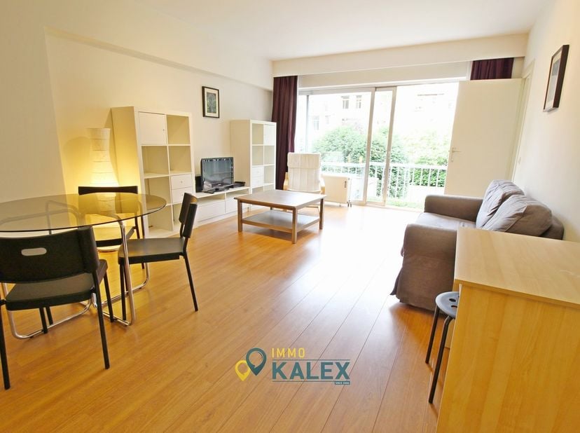 Appartement te huur in avenue de la Renaissance 52,
                    1000 Brussel