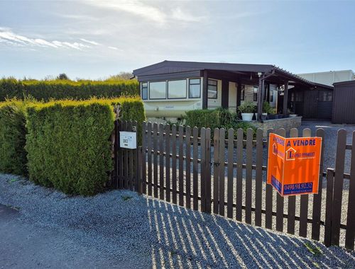                                         Bungalow à vendre à Fourbechies, € 50.000
