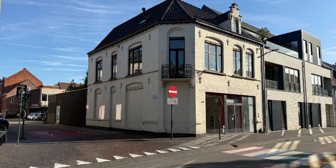 Bedrijfsvastgoed te huur in Oostrozebekestraat 1, 8770 Ingelmunster