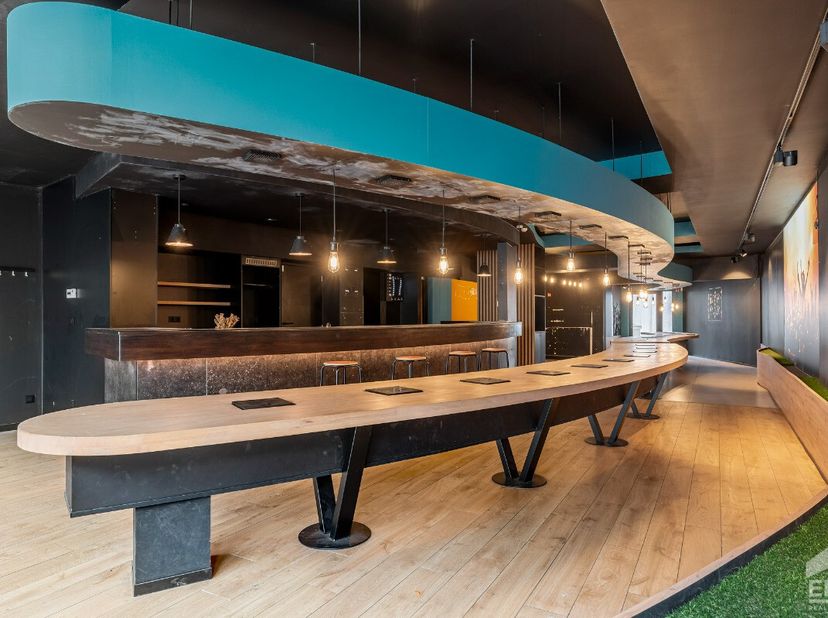 Bien professionnel à vendre
                    à 3500 Hasselt