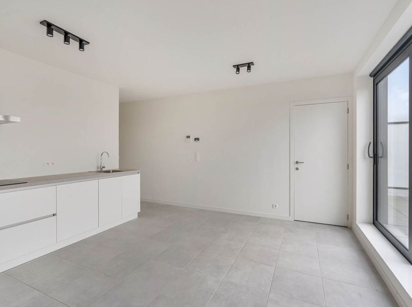 Welkom in Residentie Mosa, een kwalitatieve residentie op een bijzonder gegeerde locatie in Hasselt. Gelegen aan de Maastrichtersteenweg 127 woont u h