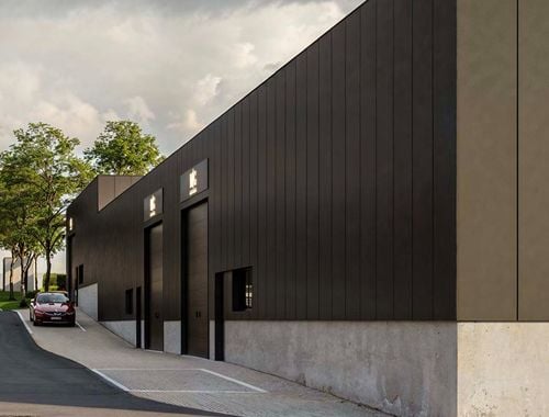                                         Entrepôt sans bureau à louer à Tielt, € 874
