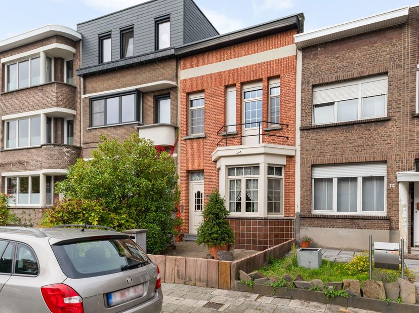 Huis te koop in Joos van den Steenelei 113,
                    2100 Deurne