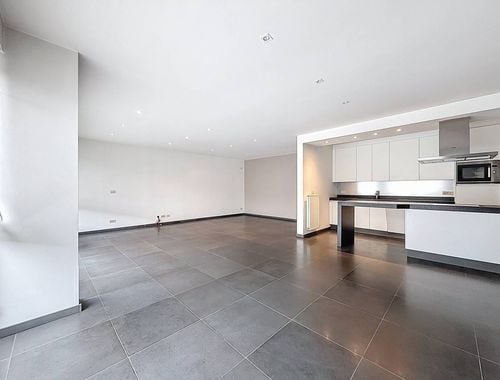                                         Appartement te huur in Deerlijk, € 895
