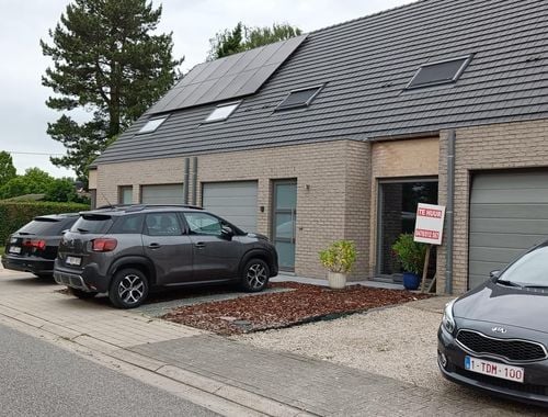                                         Eengezinswoning te huur in Torhout, € 1.010

