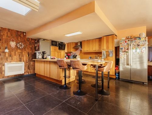                                         Maison à vendre à Marchienne-au-Pont, € 199.999
