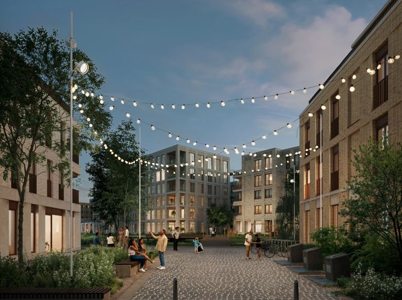Deze woning van 161 m² biedt een tuin van 50 m² en een handige fietsenberging aan de achterkant van de tuin, toegankelijk via een privatieve steeg. Er