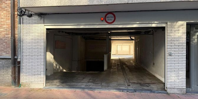 Garage te koop in Duinviooltjesstraat 24, 8300 Knokke