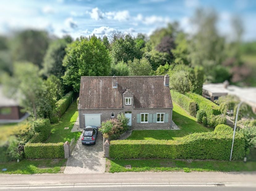 Huis te koop in Lakeman 94,
                    1840 Steenhuffel