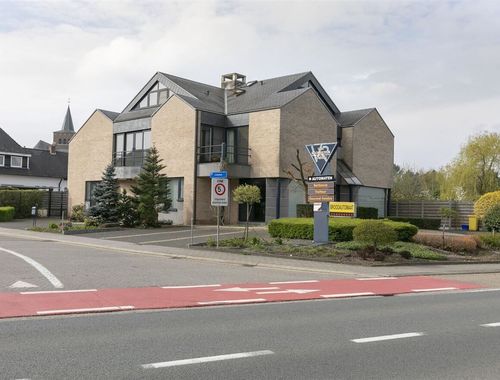                                         Gemengd gebruik te koop in Meerhout, € 875.000
