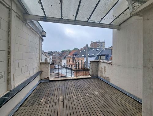                                         Penthouse te koop in Ukkel, € 210.000
