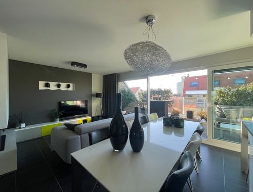                                         Penthouse à vendre à Oostende, € 325.000
