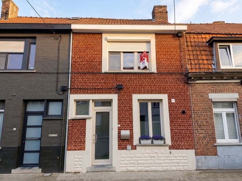 Huis te koop in Walle 126,
                    8500 Kortrijk