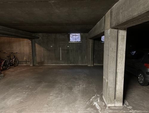                                         Kelder garage te koop in Mol, € 12.500
