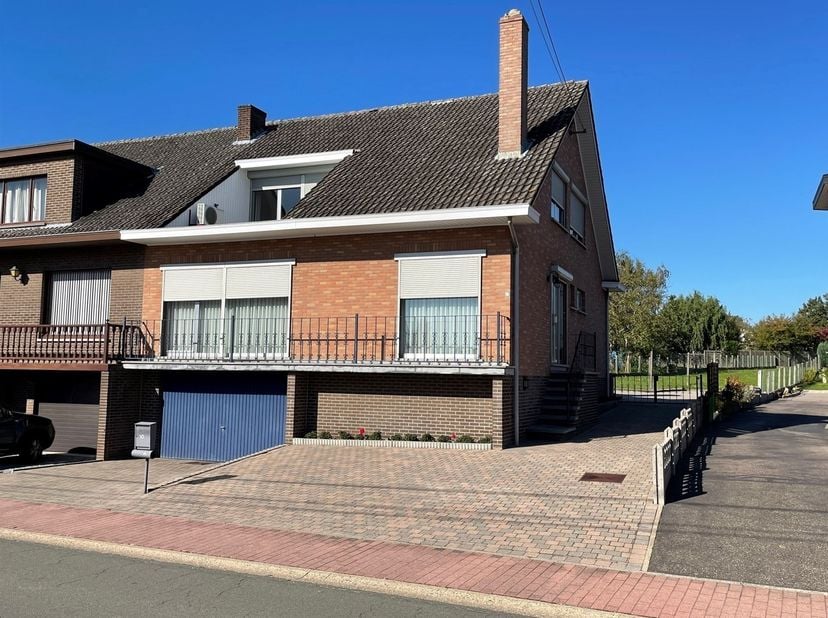 Huis te koop in Senselberg 10,
                    3800 Sint-Truiden