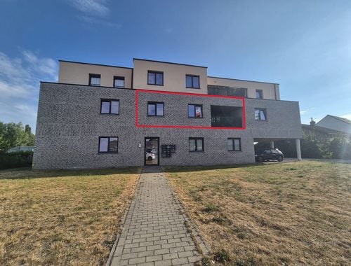                                         Appartement à louer à Wichelen, € 815
