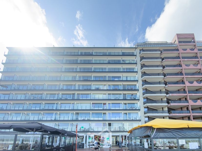 Garage à vendre
                    à 8370 Blankenberge