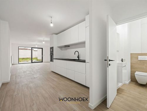                                         Eengezinswoning te koop in Sint-Niklaas, € 399.000

