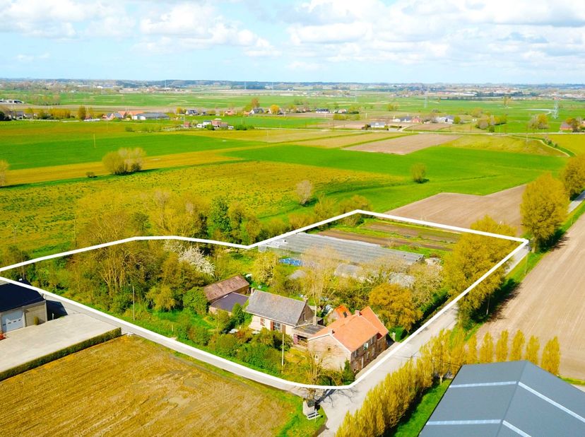 Bent u op zoek naar een authentieke hoeve met karakter en uitstraling? Ontdek dan domein 'De Meerlaan', idyllisch gelegen in het landelijke Esen, op d
