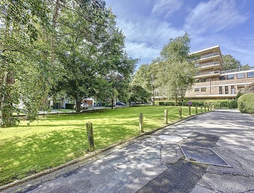                                         Appartement te koop in Ukkel, € 359.000
