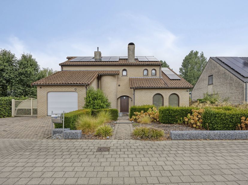 Maison à vendre
                    à 2400 Mol