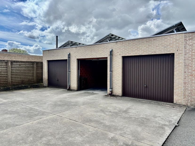 Garage à louer
                    à 8870 Izegem