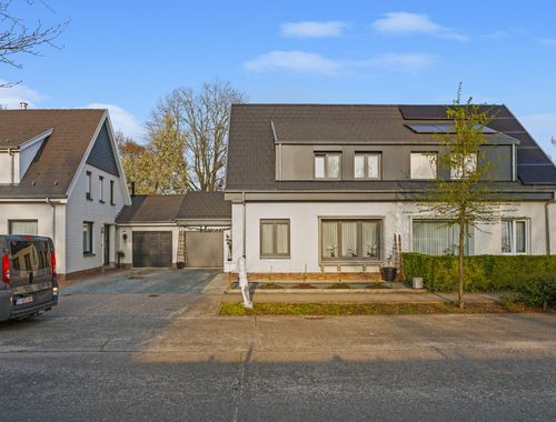                                         Maison à vendre à Zele, € 385.000
