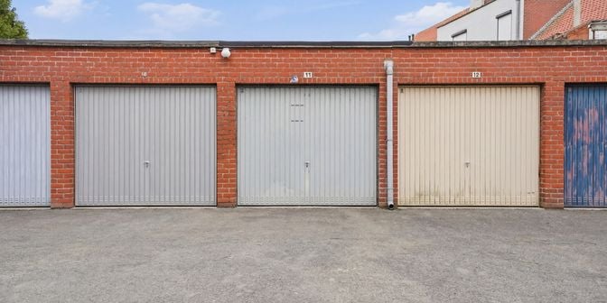 Garage te koop in Oude Noordlaan +19, 8800 Roeselare