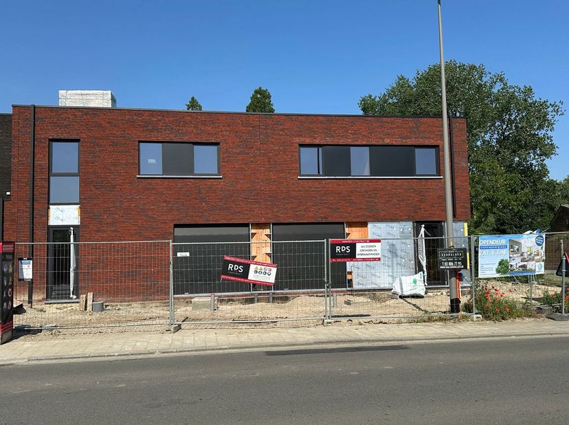 Huis te koop in Jozef de Blockstraat,
                    2830 Tisselt