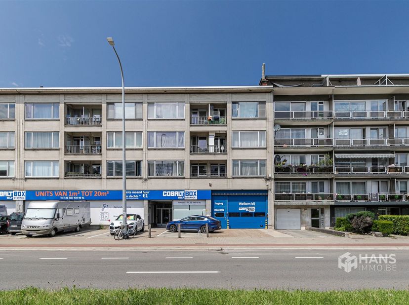 Instapklaar appartement (110 m²) met 3 slaapkamers, garage en terras (3 m²) in Deurne<br />
<br />
Wonen op de Bisschoppenhoflaan betekent genieten