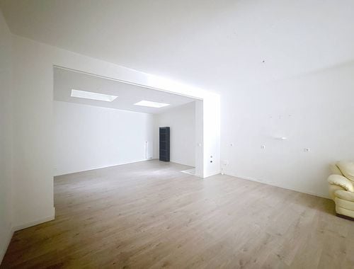                                         Handelspand te koop in Oostende, € 280.000
