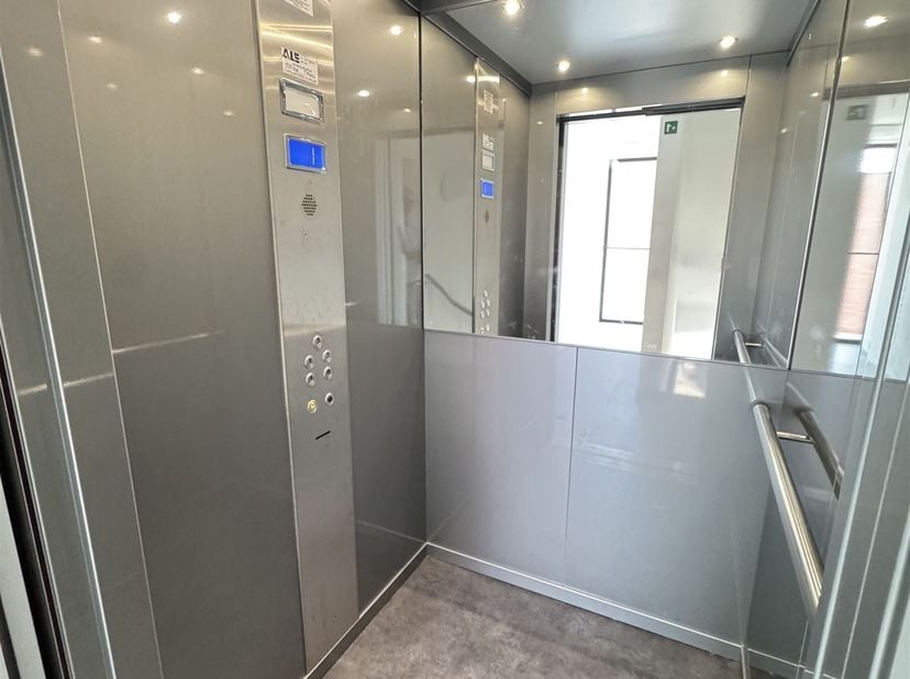 Appartement à vendre
                    à 3600 Genk