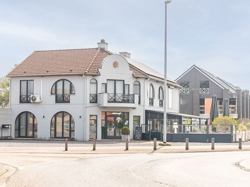 Brasserie De Wissel: een bewezen, volledig operationele horecazaak overnemen zonder vanaf nul te moeten starten!<br />
<br />
Langs de drukke verbindi