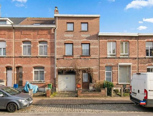                                         Maison à vendre à Antwerpen, € 275.000
