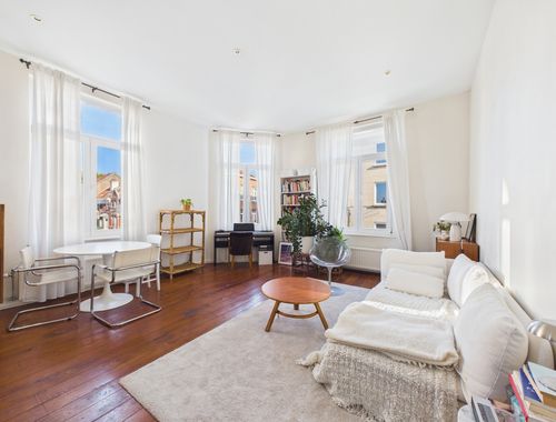                             Appartement à louer à Uccle
