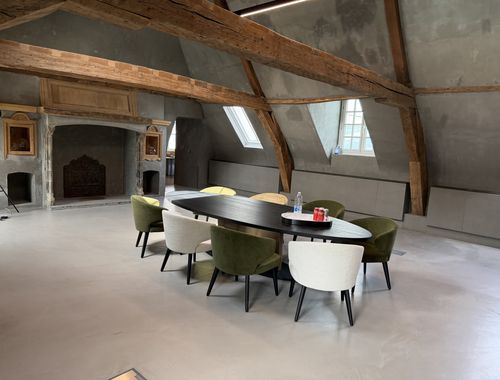                                        Kantoor te huur in Antwerpen, € 12.667
