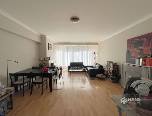                                         Duplex à louer à Antwerpen, € 850
