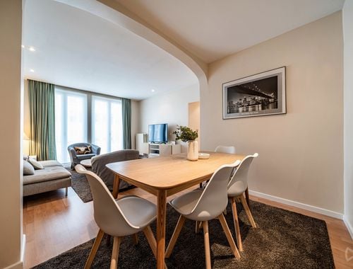                                         Appartementsgebouw te koop in Etterbeek, € 695.000
