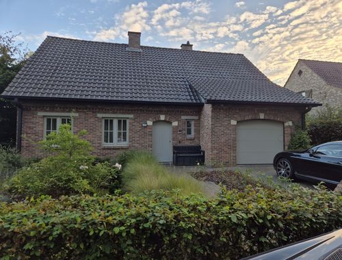                                         Villa à louer à Beverst, € 1.550

