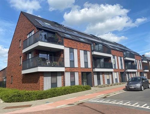                                         Appartement à louer à Ruisbroek, € 845
