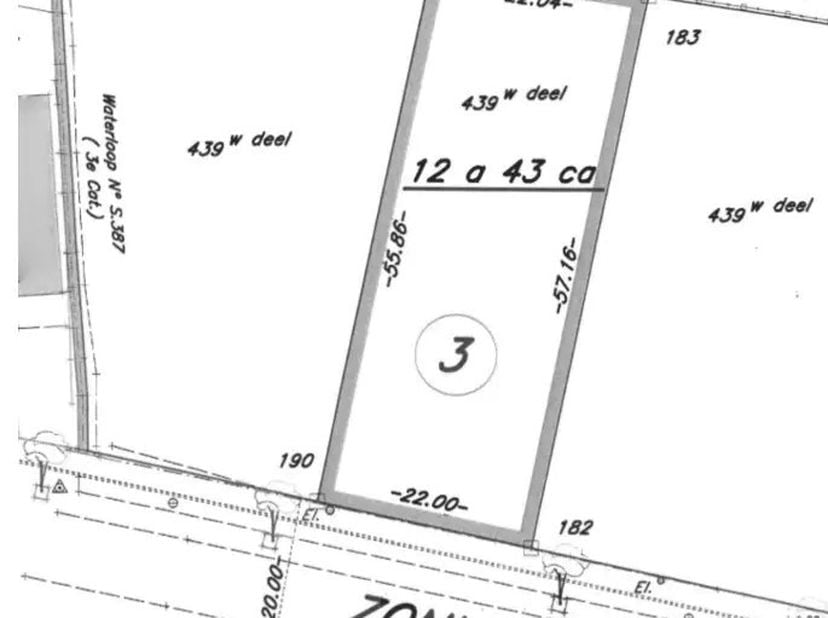 In het pittoreske stadje Ronse is een prachtig stuk grond te koop met een perceeloppervlakte van 1243 m². Deze ruime grond biedt een scala aan mogelij