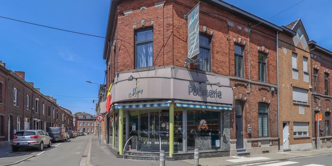 Bedrijfsvastgoed te koop in 6200 Châtelet