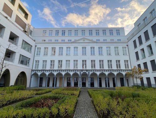                                         Bureaux à vendre à Antwerpen, € 2.223.825
