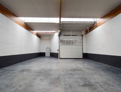                                         Opslagplaats te huur in Vichte, € 736
