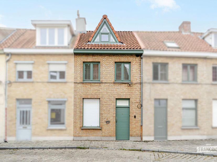 Huis te koop in Eiland 8,
                    8000 Brugge