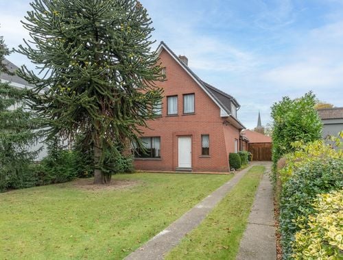                                         Maison à vendre à Lille, € 265.000
