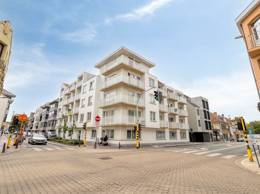 Appartement à vendre à Kerkstraat 2/2 boîte 204,
                    8660 De Panne